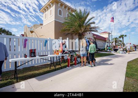 Beverly Beach, Florida, USA - 18 novembre 2023: Vendita garage Beverly Beach presso lo stravagante superscenico di 150 km Foto Stock