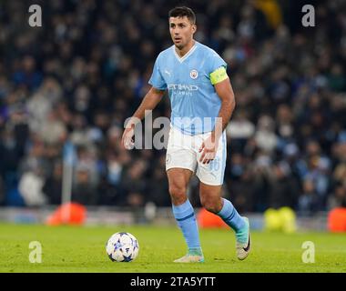 MANCHESTER, REGNO UNITO. 28 novembre 2023. Rodri di Manchester City durante la partita di UEFA Champions League all'Etihad Stadium di MANCHESTER. Il credito fotografico dovrebbe leggere: Andrew Yates/Sportimage Credit: Sportimage Ltd/Alamy Live News Foto Stock