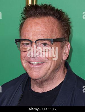 Westwood, Stati Uniti. 28 novembre 2023. WESTWOOD, LOS ANGELES, CALIFORNIA, USA - NOVEMBRE 28: L'attore e comico americano Tom Arnold arriva alla prima mondiale di "Candy cane Lane" di Amazon prime Video tenutasi al Regency Village Theatre il 28 novembre 2023 a Westwood, Los Angeles, California, Stati Uniti. (Foto di Xavier Collin/Image Press Agency) credito: Image Press Agency/Alamy Live News Foto Stock