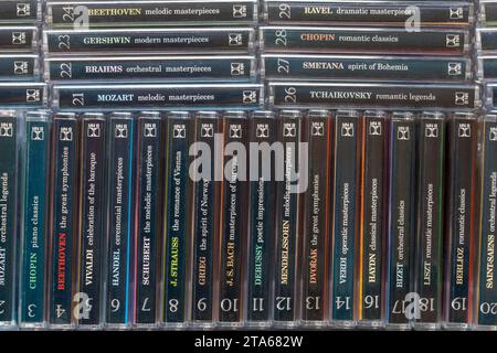 vecchie cassette di musica classica di alcuni dei più grandi compositori di tutti i tempi Foto Stock