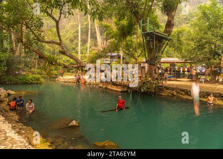 Blue Lagoon 1 bei Vang Vieng, Laos, Asien | Blue Lagoon 1 vicino a Vang Vieng, Laos, Asia Foto Stock