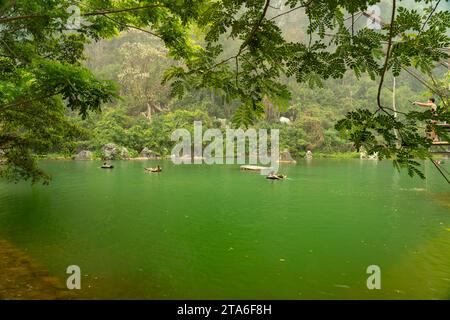 Blue Lagoon 4 bei Vang Vieng, Laos, Asien | Blue Lagoon 4 vicino a Vang Vieng, Laos, Asia Foto Stock