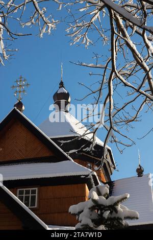 Chiesa di Hutsul a Kryvorivnya, Ivano-Frankivsk Oblast. Ucraina. Foto Stock