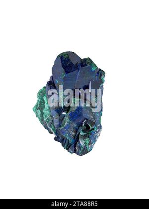 Cristalli azuriti con malachite isolati su sfondo bianco Foto Stock