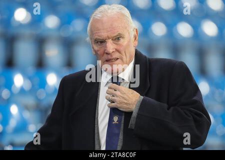 Leeds, Regno Unito. 29 novembre 2023. Eddie Gray, leggenda del Leeds, presente alla partita del campionato Sky Bet di stasera Leeds United vs Swansea City a Elland Road, Leeds, Regno Unito, 29 novembre 2023 (foto di James Heaton/News Images) a Leeds, Regno Unito il 29/11/2023. (Foto di James Heaton/News Images/Sipa USA) credito: SIPA USA/Alamy Live News Foto Stock