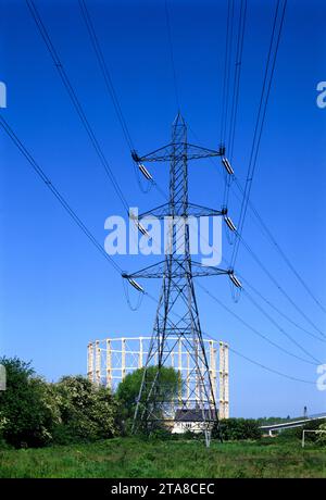 Pylon, Gasholder, Manor Park, Newham, Londra, Inghilterra Foto Stock