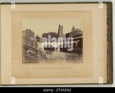 Vista sul canale, vicino a Crenshaw's Mill, Richmond, Virginia - Alex. Gardner, fotografo. Foto Stock