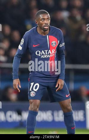 Parigi, Francia. 28 novembre 2023. Paris Saint-Germain attaccante Ousmane Dembele (10) durante la partita Paris Saint-Germain FC vs Newcastle United FC UEFA Champions League Round 1 girone F al Parc de Princes, Parigi, Francia il 28 novembre 2023 credito: Every Second Media/Alamy Live News Foto Stock