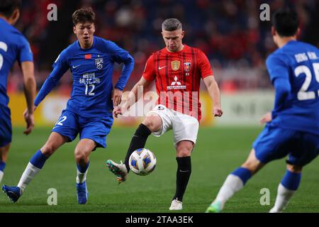 Saitama, Giappone. 29 novembre 2023. Bryan Linssen (Reds) calcio/calcio : AFC Champions League 2023-24 fase a gironi tra Urawa Red Diamonds 2-1 Wuhan Three Towns Football Club al Saitama Stadium 2002 a Saitama, Giappone . Crediti: Naoki Morita/AFLO SPORT/Alamy Live News Foto Stock