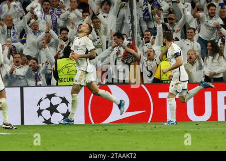 Madrid, Napoli, Spagna. 29 novembre 2023. Joselu del Real Madrid festeggia dopo aver segnato il suo quarto gol durante la partita di calcio del gruppo C di UEFA Champions League tra Real Madrid e SSC Napoli all'Estadio Santiago Bernabeu di Madrid, Spagna. 29 novembre 2023 (Credit Image: © Ciro De Luca/ZUMA Press Wire) SOLO USO EDITORIALE! Non per USO commerciale! Foto Stock