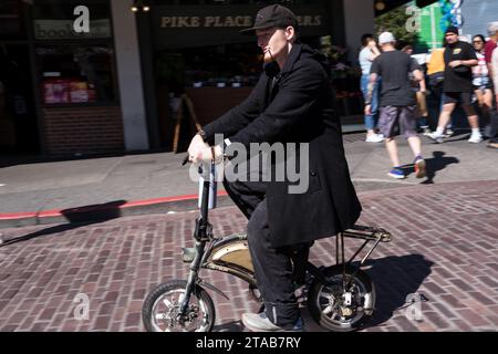 Seattle, Stati Uniti. 15 settembre 2023. La gente di Pike Place Market. Foto Stock