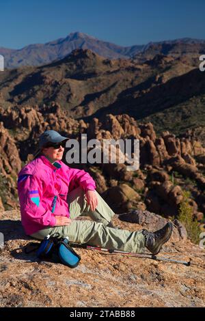 Vista da Peralta Trail, superstizione deserto, Tonto National Forest, Arizona Foto Stock