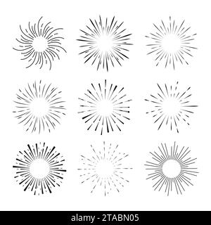 Imposta fuochi d'artificio, raggi, cornici a scoppio solare decorazione del bordo del cerchio, scintille in stile doodle, esplosione dello schizzo di linea isolata su sfondo bianco. Illustrazione vettoriale Illustrazione Vettoriale
