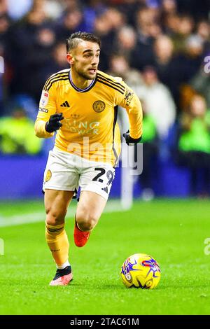 Sheffield, Regno Unito. 30 novembre 2023. Yunus Akgun di Leicester City durante la partita Sheffield Wednesday FC contro Leicester City FC Skybet EFL Championship all'Hillsborough Stadium, Sheffield, Inghilterra, Regno Unito il 29 novembre 2023 Credit: Every Second Media/Alamy Live News Foto Stock