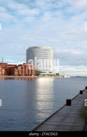 Copenhagen, Danimarca - Tip of Nordø Office building by Vilhelm Lauritzen Architects, CoBE Architects, Rambøll and Tredje Natur Foto Stock