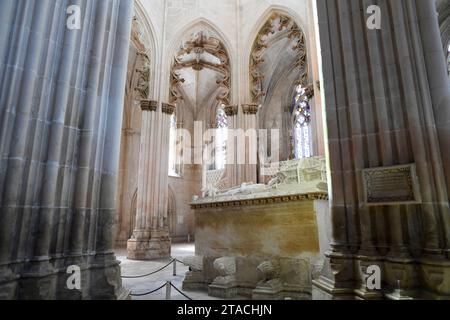 Monastero di Batalha (Mosteiro de Santa Maria da Vitoria), gotico sfavillante (XIV-XVI secolo). Pantheon di re Joao i e Filipa de Lancaster in fo Foto Stock