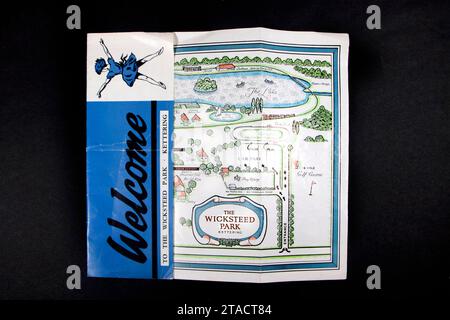 mappa e volantino d'epoca del parco giochi wicksteed uk kettering Foto Stock
