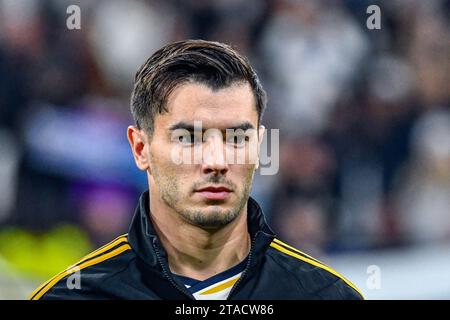 MADRID, SPAGNA - NOVEMBRE 29: Brahim Diaz del Real Madrid CF all'inizio della partita tra Real Madrid CF e SSC Napoles della UEFA Champions League il 29 novembre 2023 a Santiago Bernabeu a Madrid, Spagna. (Samuel Carreño/Pximages) credito: PX Images/Alamy Live News Foto Stock