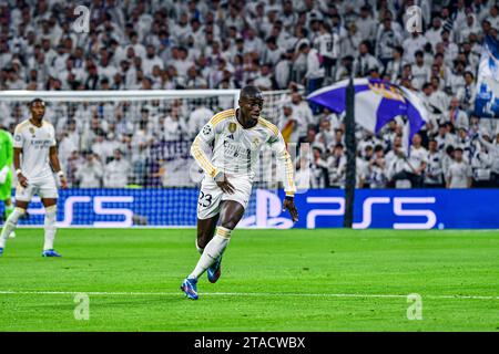 MADRID, SPAGNA - NOVEMBRE 29: Ferland Mendy del Real Madrid CF corre durante la partita tra Real Madrid CF e SSC Napoles della UEFA Champions League il 29 novembre 2023 a Santiago Bernabeu a Madrid, Spagna. (Samuel Carreño/Pximages) credito: PX Images/Alamy Live News Foto Stock