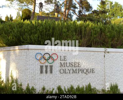 Losanna, Svizzera - 5 giugno 2017: Cartello con anelli olimpici al museo olimpico di Losanna Foto Stock