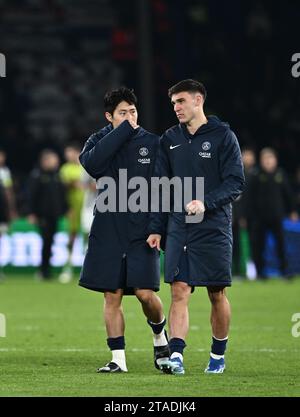 PARIGI, FRANCIA - NOVEMBRE 28: Lee Kang-in, Manuel Ugarte durante la partita di UEFA Champions League tra il Paris Saint-Germain e il Newcastle United FC Foto Stock