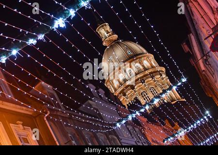 Francia. 30 novembre 2023. © PHOTOPQR/VOIX DU NORD/Sebastien JARRY ; boulogne sur mer 29/12/2023 Illuminations et decorations de noel dans le centre ville luci di Natale nel nord della Francia, a Boulogne sur Mer credito: MAXPPP/Alamy Live News Foto Stock