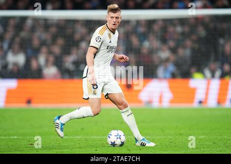 Madrid, Spagna. 29 novembre 2023. Toni Kroos del Real Madrid durante la partita di UEFA Champions League, gruppo C, tra Real Madrid e SCC Napoli ha giocato allo stadio Santiago Bernabeu il 29 novembre 2023 a Madrid, in Spagna. (Foto di Bagu Blanco/PRESSINPHOTO) crediti: PRESSINPHOTO SPORTS AGENCY/Alamy Live News Foto Stock