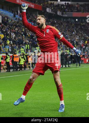 Leverkusen, Deutschland. 20 novembre 2023. Firo: 20 novembre 2023, calcio, calcio, UEFA Euro 2024, qualificazioni europee, qualificazione EURO, qualificazione EURO 2024, nazionale, internazionale, Ucraina - Italia esultanza Italia sulla partecipazione all'EURO DONNARUMMA/dpa/Alamy Live News Foto Stock