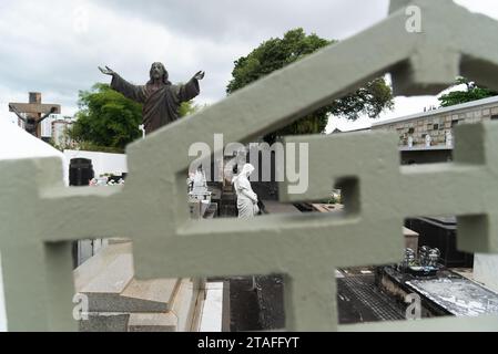 Salvador, Bahia, Brasile - 02 novembre 2023: Monumenti al cimitero di campo Santo nella città di Salvador, Bahia. Foto Stock