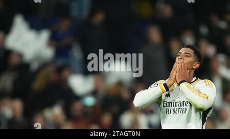 Madrid, Spagna. 29 novembre 2023. Jude Bellingham del Real Madrid durante la partita di UEFA Champions League, gruppo C, tra Real Madrid e SCC Napoli ha giocato allo stadio Santiago Bernabeu il 29 novembre 2023 a Madrid, in Spagna. (Foto di Bagu Blanco/PRESSINPHOTO) crediti: PRESSINPHOTO SPORTS AGENCY/Alamy Live News Foto Stock