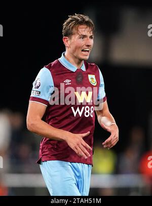 Foto del file datata 03-10-2023 di Sander Berge, che affronterà l'ex club dello Sheffield United in un momento in cui Vincent Kompany crede di essere un vero leader nella sua squadra di Burnley. Data di emissione: Venerdì 1 dicembre 2023. Foto Stock