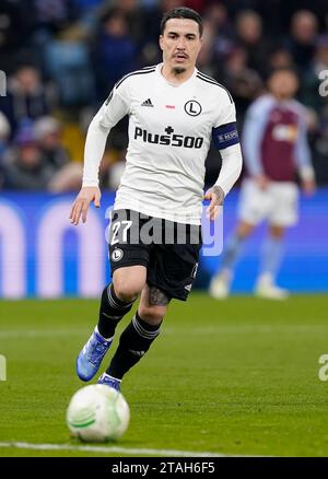 Birmingham, Regno Unito. 30 novembre 2023. Josue di Legia Varsavia durante la partita della UEFA Europa Conference League a Villa Park, Birmingham. Il credito fotografico dovrebbe leggere: Andrew Yates/Sportimage Credit: Sportimage Ltd/Alamy Live News Foto Stock