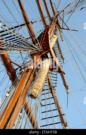 Lisbona (Lisboa), nave-scuola Sagres (MAST). Portogallo. Foto Stock