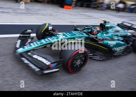 Abu Dhabi, Emirati Arabi Uniti. 1 dicembre 2023. FELIPE DRUGOVICH (BRA) dell'Aston Martin Aramco Cognizant F1 Team #34 durante la sessione di test post-stagione dopo il Gran Premio di Abu Dhabi di Formula 1 al circuito di Yas Marina Bay nell'ultima gara della stagione di Formula 1 2023. (Immagine di credito: © Taidgh Barron/ZUMA Press Wire/Alamy Live News) SOLO USO EDITORIALE! Non per USO commerciale! Foto Stock