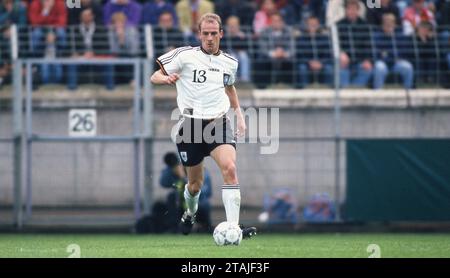 Calcio, firo: 21 maggio 1996 preparazione Campionato europeo di calcio Euro European Championship, partita amichevole, preparazione per la partita internazionale 1996, foto di archivio, foto di archivio, immagini di archivio, gioco di addio Rudi Voller squadra di Rudi - squadra nazionale Mario Basler, azione individuale Foto Stock