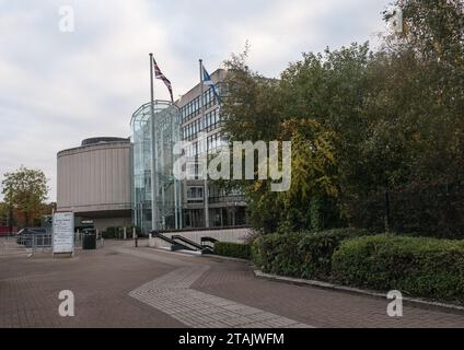 Centro amministrativo di Motherwell con sala consiliare in cemento Foto Stock