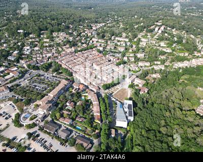 Valbonne sud-est della Provenza Francia drone, alto angolo aereo Foto Stock