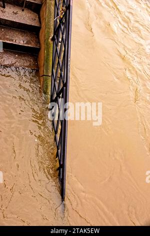 série de Photo pry les 4 et 5 juin 2016 à Paris lors de la crue de la Seine - serie di foto scattate il 4 e 5 giugno 2016 a Parigi durante l'alluvione Foto Stock