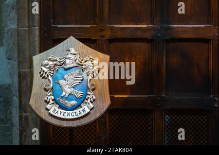 Targa Ravenclaw House al Making of Harry Potter Studio Tour, Leavesden, Hertfordshire, Inghilterra Foto Stock