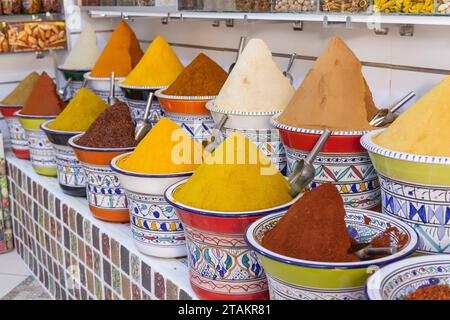 Houmt Souk, Djerba, Medenine, Tunisia. Spezie in vendita presso il Souk Houmt. Foto Stock