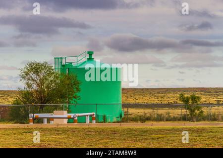 Serbatoio dell'acqua presso il centro visitatori di Glenrio, New Mexico. Foto Stock