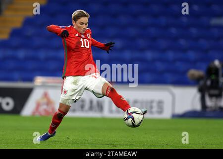 Cardiff, Regno Unito. 1 dicembre 2023. Jessica Fishlock delle donne del Galles in azione. Galles donne contro Islanda, UEFA Women's Nations League, gruppo C partita al Cardiff City Stadium, Galles del Sud venerdì 1 dicembre 2023. Solo per uso editoriale, foto di Andrew Orchard/Andrew Orchard fotografia sportiva/Alamy Live news credito: Andrew Orchard fotografia sportiva/Alamy Live News Foto Stock