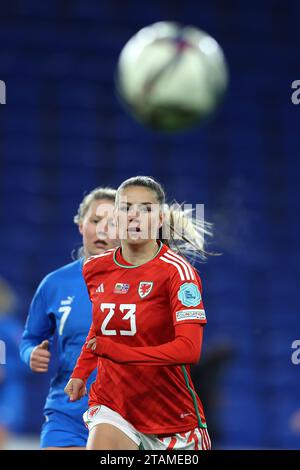 Cardiff, Regno Unito. 1 dicembre 2023. Ffion Morgan delle donne del Galles in azione. Galles donne contro Islanda, UEFA Women's Nations League, gruppo C partita al Cardiff City Stadium, Galles del Sud venerdì 1 dicembre 2023. Solo per uso editoriale, foto di Andrew Orchard/Andrew Orchard fotografia sportiva/Alamy Live news credito: Andrew Orchard fotografia sportiva/Alamy Live News Foto Stock