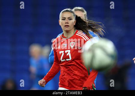 Cardiff, Regno Unito. 1 dicembre 2023. Ffion Morgan delle donne del Galles in azione. Galles donne contro Islanda, UEFA Women's Nations League, gruppo C partita al Cardiff City Stadium, Galles del Sud venerdì 1 dicembre 2023. Solo per uso editoriale, foto di Andrew Orchard/Andrew Orchard fotografia sportiva/Alamy Live news credito: Andrew Orchard fotografia sportiva/Alamy Live News Foto Stock