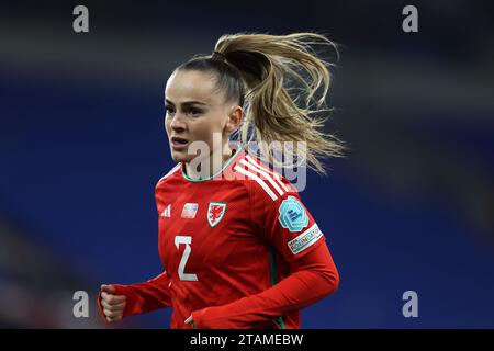 Cardiff, Regno Unito. 1 dicembre 2023. Lily Woodham del Galles donne in azione. Galles donne contro Islanda, UEFA Women's Nations League, gruppo C partita al Cardiff City Stadium, Galles del Sud venerdì 1 dicembre 2023. Solo per uso editoriale, foto di Andrew Orchard/Andrew Orchard fotografia sportiva/Alamy Live news credito: Andrew Orchard fotografia sportiva/Alamy Live News Foto Stock