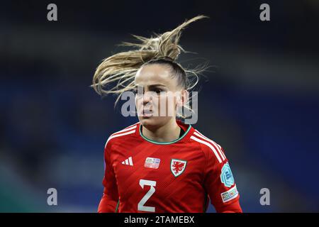 Cardiff, Regno Unito. 1 dicembre 2023. Lily Woodham del Galles donne in azione. Galles donne contro Islanda, UEFA Women's Nations League, gruppo C partita al Cardiff City Stadium, Galles del Sud venerdì 1 dicembre 2023. Solo per uso editoriale, foto di Andrew Orchard/Andrew Orchard fotografia sportiva/Alamy Live news credito: Andrew Orchard fotografia sportiva/Alamy Live News Foto Stock