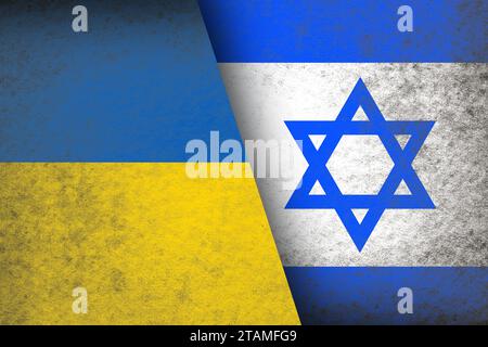 Relazioni internazionali. Bandiere nazionali di Ucraina e Israele sulla superficie testurizzata Foto Stock