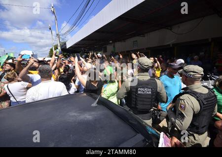 1 dicembre 2023, Natal, Rio grande do Norte, Brasile: NATAL (RN), 01/12/2023 - BOLSONARO/VISITA/NATAL - l'ex presidente del Brasile, Jair Bolsonaro ha preso un caffè al Centrais de Abastecimentos do RN S/A (CEASA RN), poi ha partecipato al lancio dell'Accademia Conservatrice e alla fine della giornata ha visitato la città di Extremoz RN, nella regione metropolitana della capitale. (Foto: JosÃƒ © Aldenir/Thenews2/Zumapress) (Credit Image: © Jose Aldenir/TheNEWS2 via ZUMA Press Wire) SOLO USO EDITORIALE! Non per USO commerciale! Foto Stock