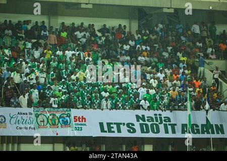 UYO, NIGERIA - 16 NOVEMBRE: Tifosi nigeriani durante il match di qualificazione della Coppa del mondo tra Nigeria e Lesotho a Godswill Akpabio International Foto Stock