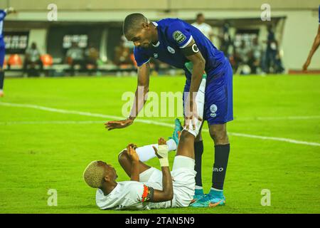 UYO, NIGERIA - NOVEMBRE 25: Nwagua Nekabari of Rivers durante il Total Energies Caf Champions League tra Rivers United FC e Academica benzina Foto Stock